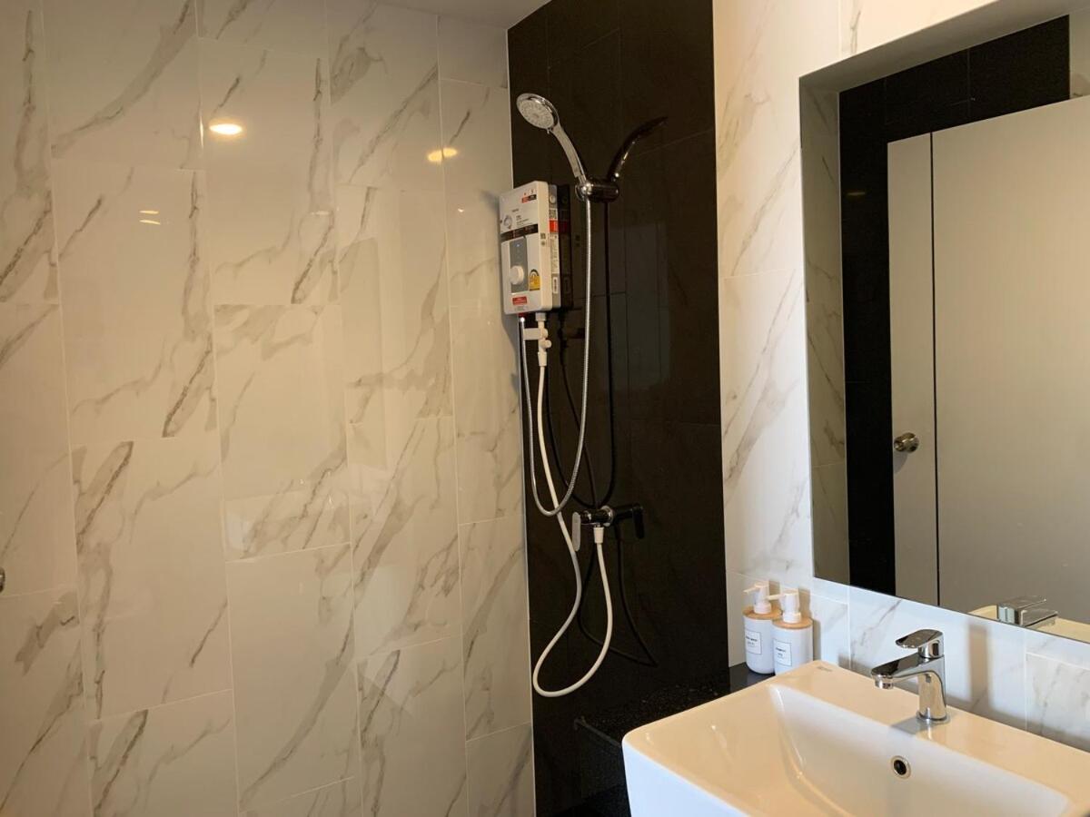 Condo Living In Hat Yai Ban Kho Hong Exterior foto